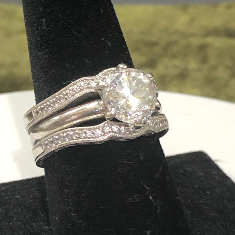 Stunning Sterling Silver Cubic Zirconia Bridal Ring Set size 9 😍
